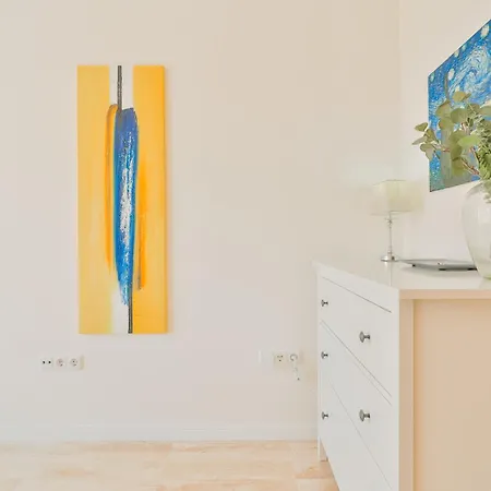 Seaside Malagueta - Premium Location Apartment